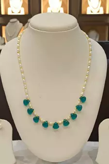 Multicolor pearl necklaces