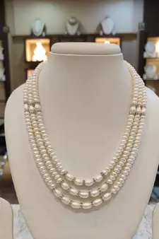 White pearl necklaces