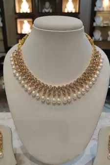 White pearl necklaces