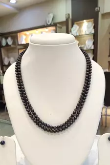 Black pearl necklaces