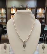 White pearl necklaces