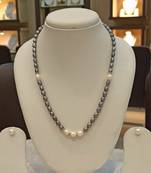 Multicolor pearl necklaces