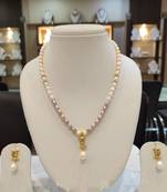 Multicolor pearl necklaces