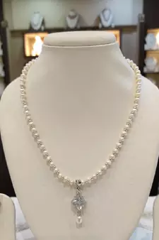 White pearl necklaces