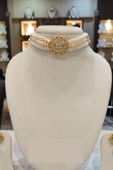 White pearl chokers