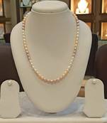 Multicolor pearl necklaces