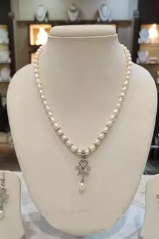 White pearl necklaces