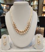 Multicolor pearl necklaces