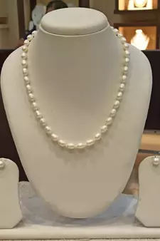White pearl necklaces