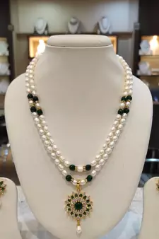 White pearl necklaces