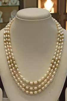White pearl necklaces