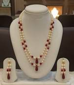 Multicolor pearl necklaces