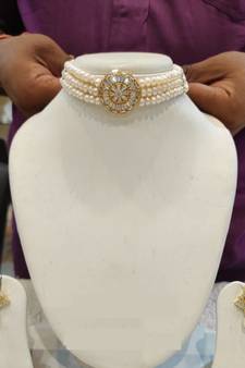 White pearl chokers
