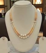 Multicolor pearl necklaces