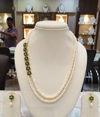 Multicolor pearl necklaces 1
