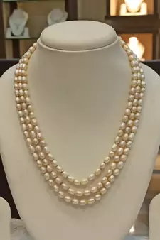 White pearl necklaces