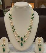 Multicolor pearl necklaces