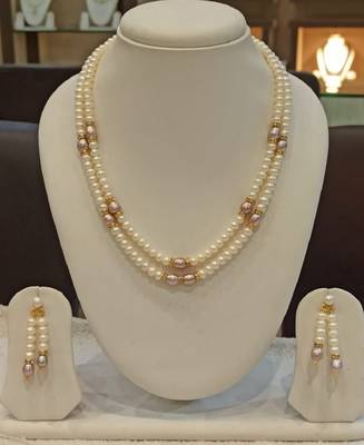 Multicolor pearl necklaces 1