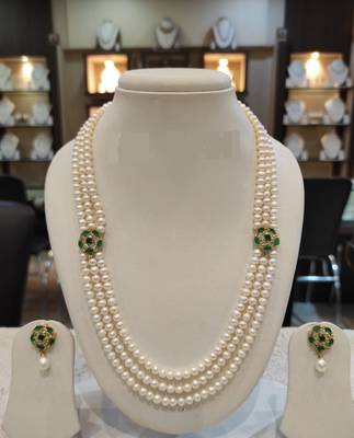 Multicolor pearl necklaces 1