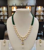 Multicolor pearl necklaces