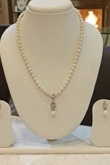 White pearl necklaces