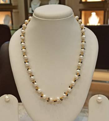 Multicolor pearl necklaces 1