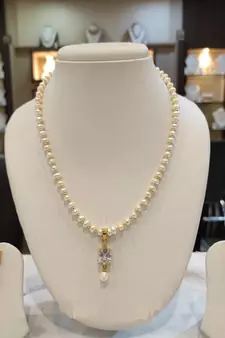 White pearl necklaces