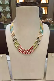Multicolor pearl necklaces