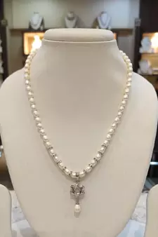 White pearl necklaces