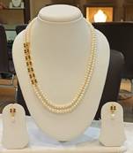 Multicolor pearl necklaces