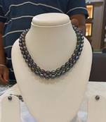 Black pearl necklaces