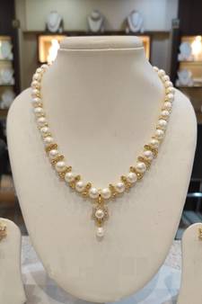White pearl necklaces