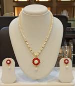 Multicolor pearl necklaces