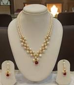 Multicolor pearl necklaces