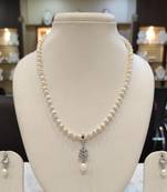 White pearl necklaces