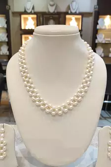 White pearl necklaces