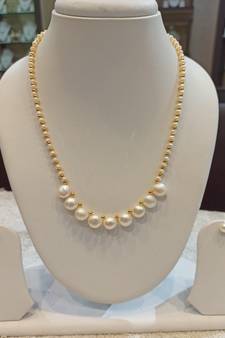 White pearl necklaces
