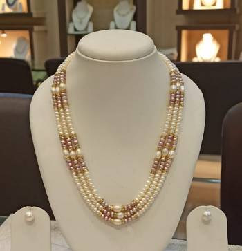 Multicolor pearl necklaces 1