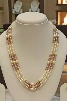 Multicolor pearl necklaces
