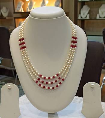 Multicolor pearl necklaces 1