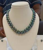 Blue pearl necklaces