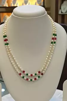 Multicolor pearl necklaces