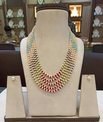 Multicolor pearl necklaces 1