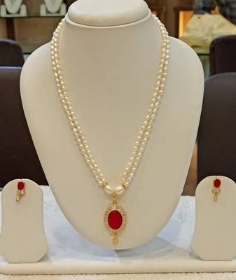 Multicolor pearl necklaces 1