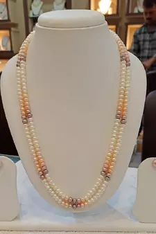 Multicolor pearl necklaces