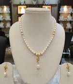 White pearl necklaces