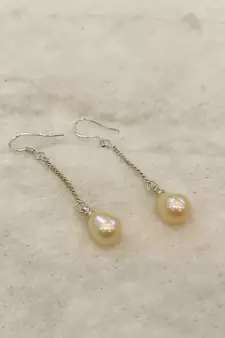 Pink pearl earrings