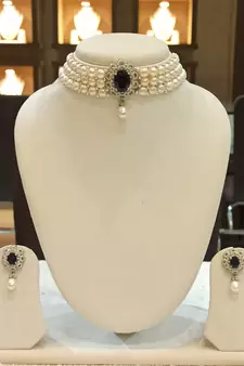 White pearl chokers