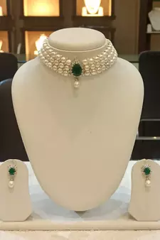White pearl chokers