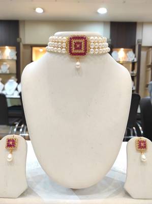 White pearl chokers 1